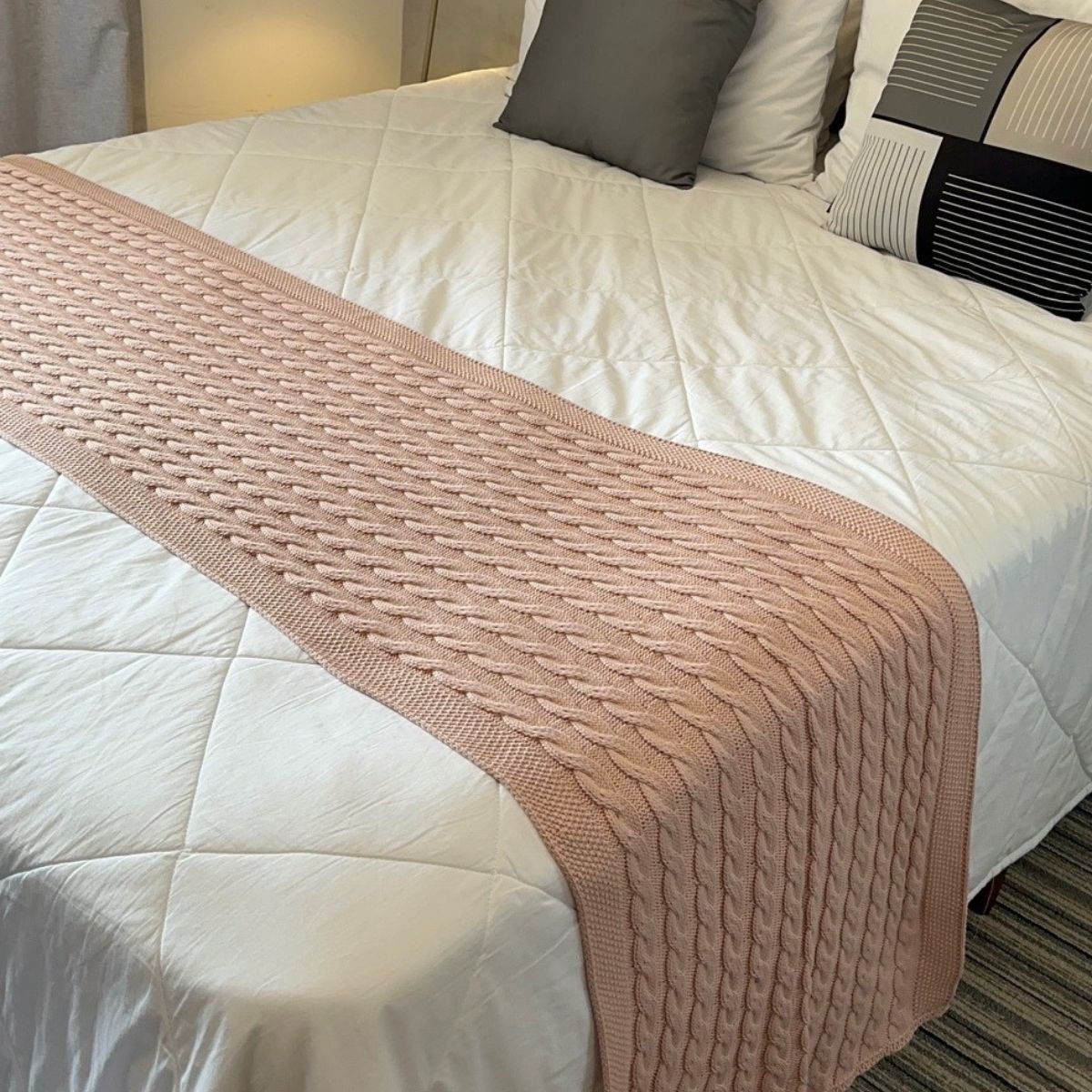 Peseira Trança Tirandentes 310x60 cm